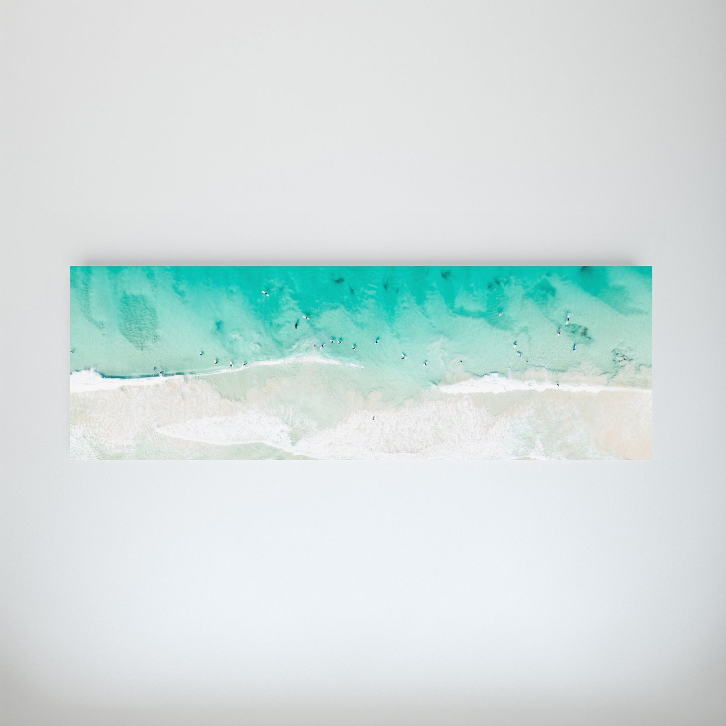 Panoramic aerial photograph of breaking ocean waves